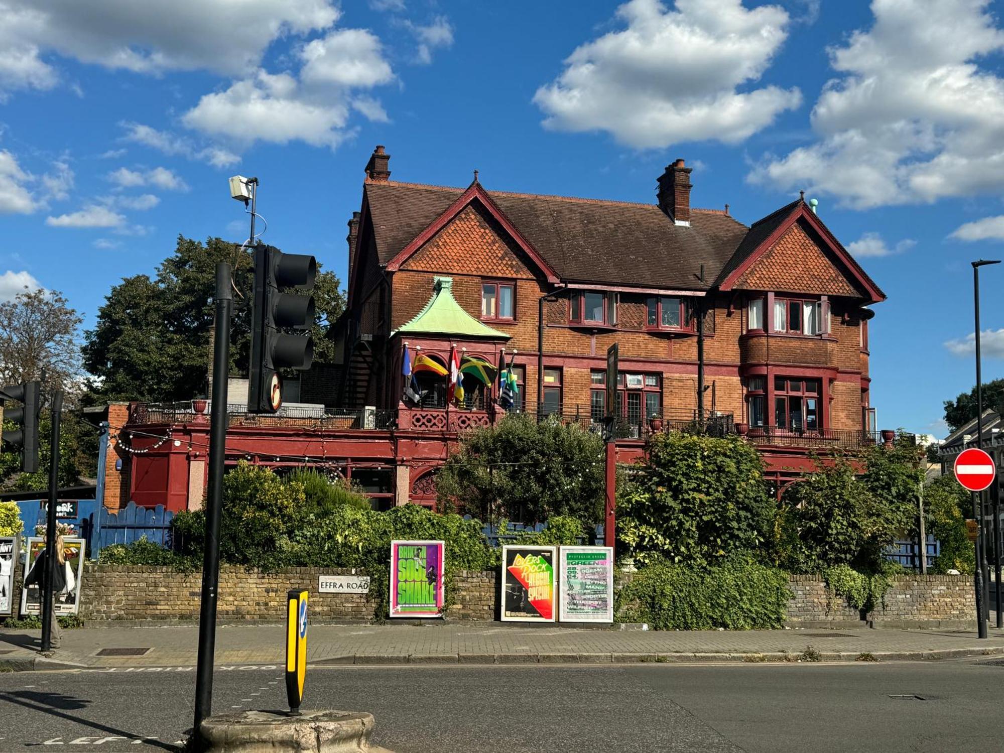 Hootananny Hostel London Exterior foto