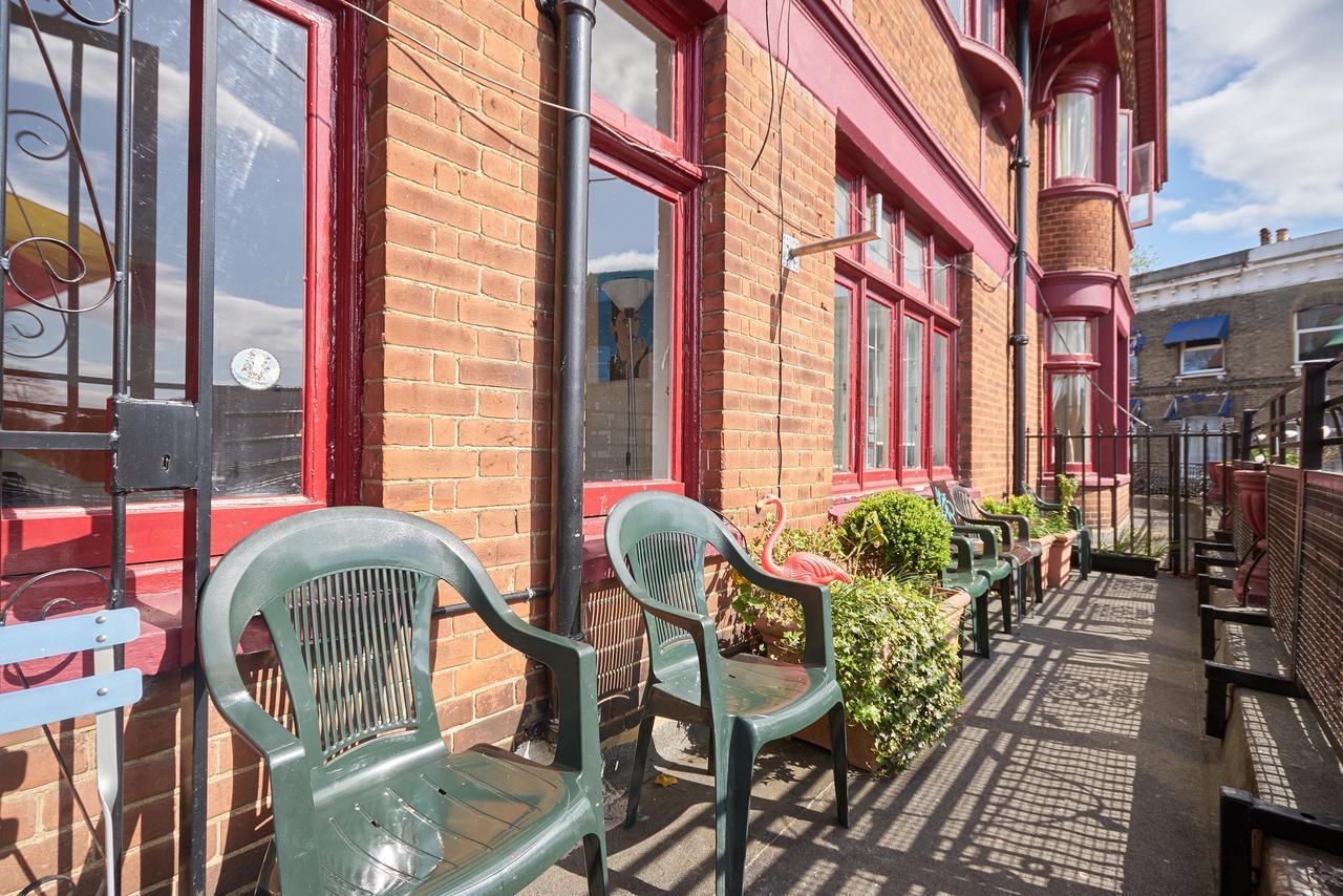 Hootananny Hostel London Exterior foto